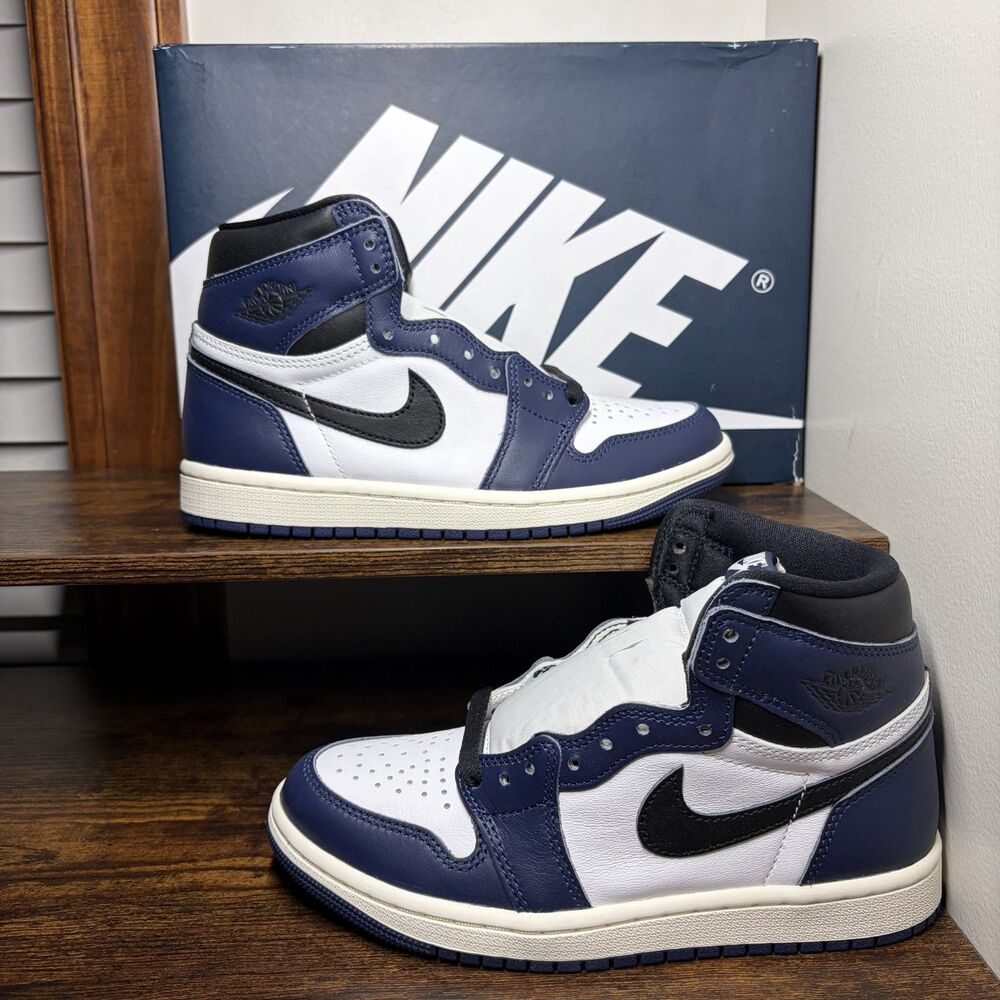 Size 4.5 - Air Jordan 1 Retro High OG Midnight Navy (GS)